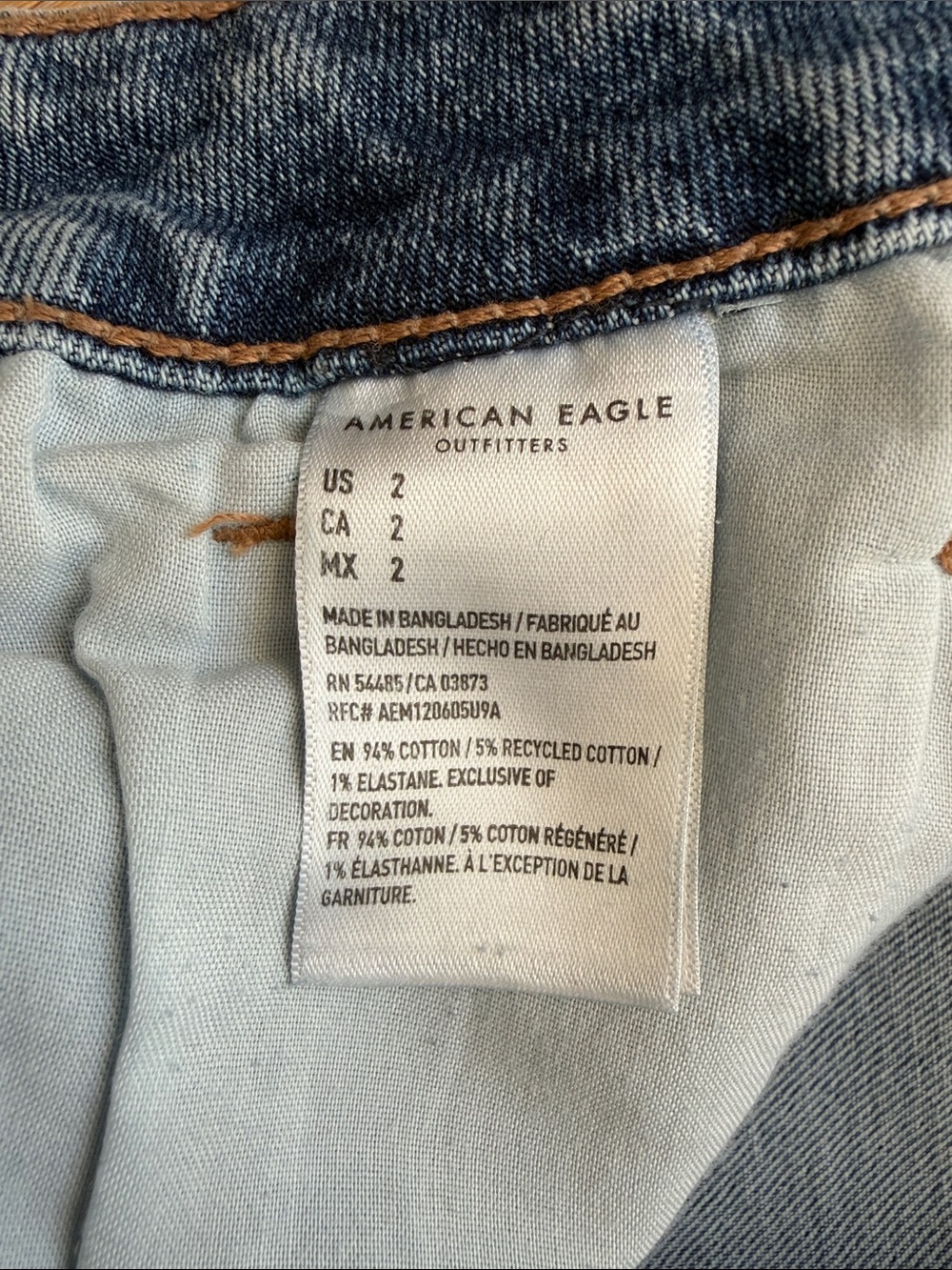 Women’s American Eagle Mom Shorts Size 2 - Picture 7 of 8